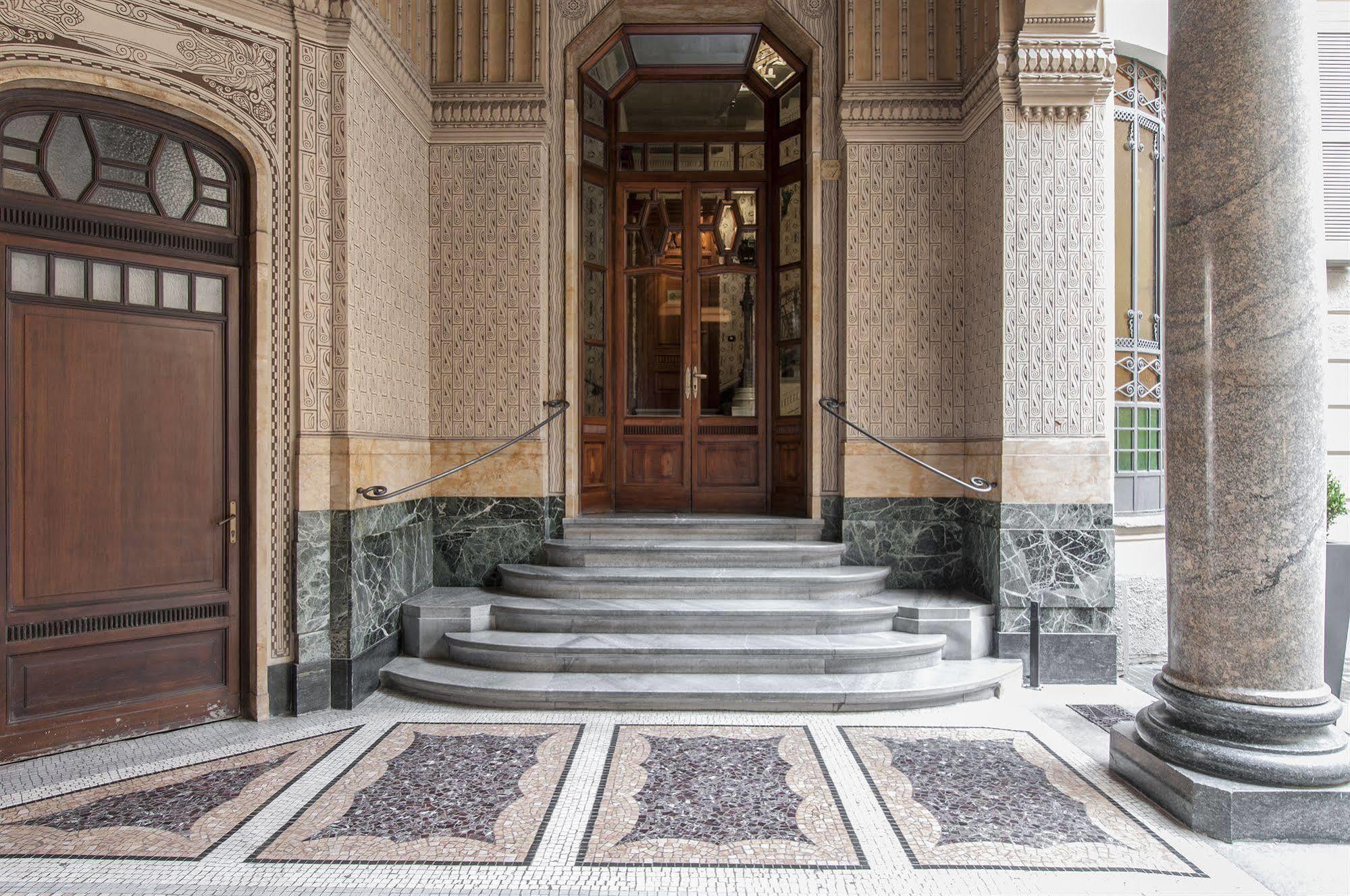 Milan Royal Suites Экстерьер фото