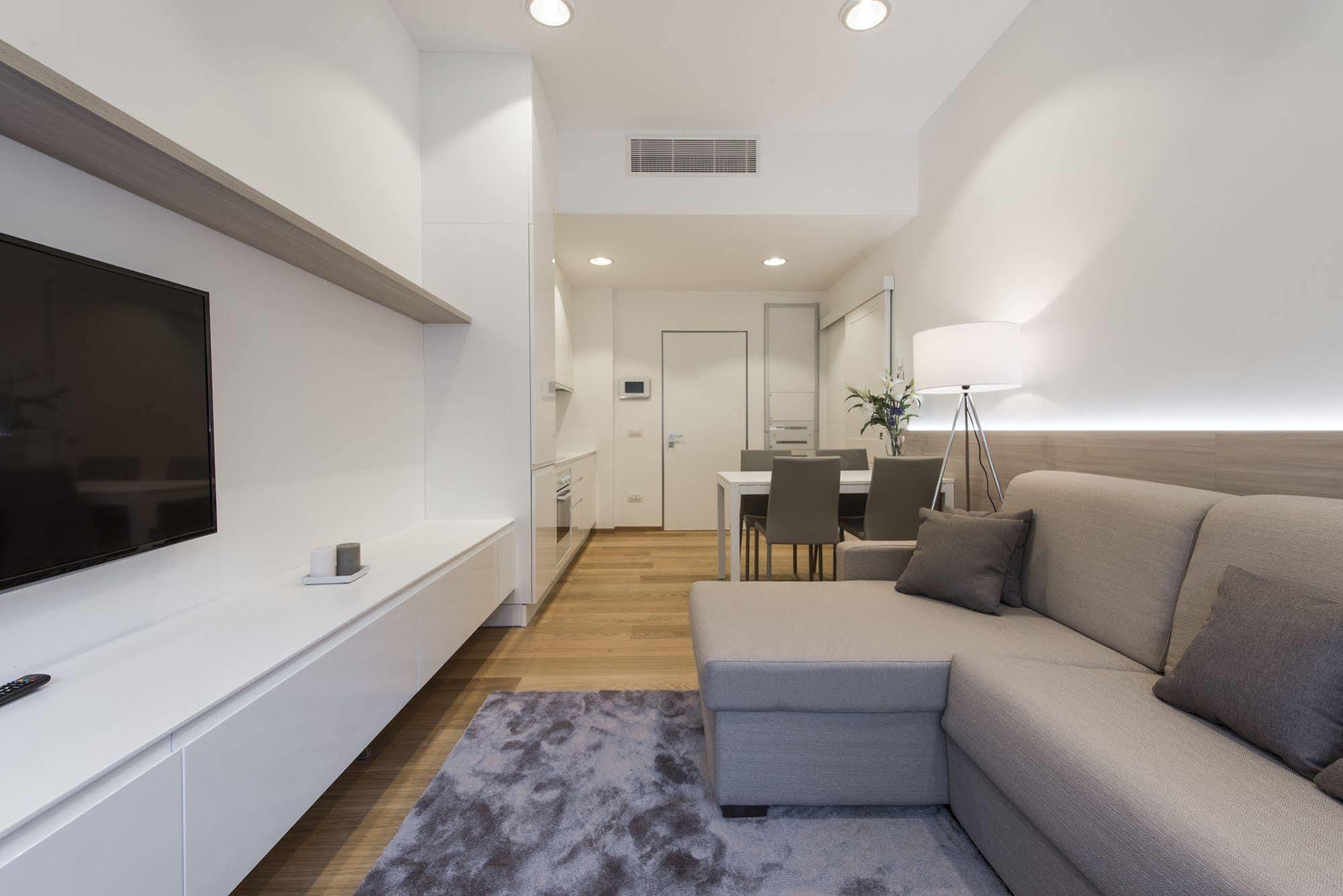 Milan Royal Suites Экстерьер фото