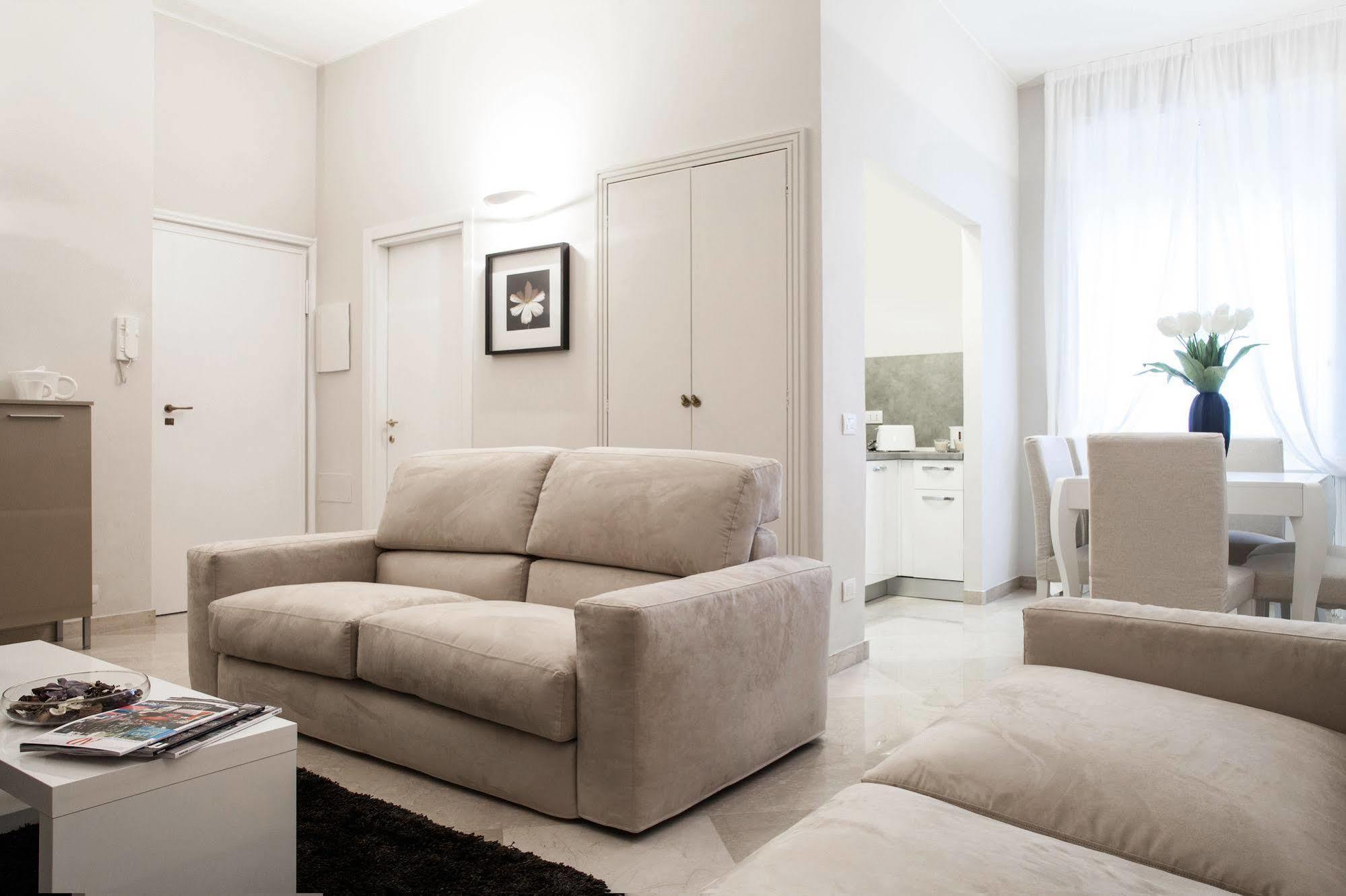 Milan Royal Suites Экстерьер фото