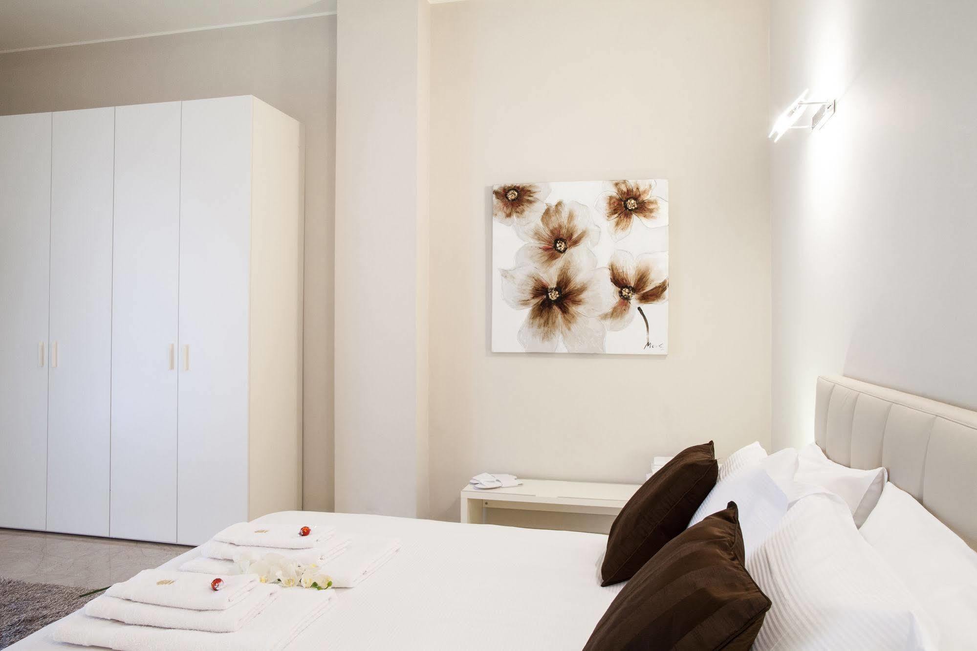 Milan Royal Suites Экстерьер фото
